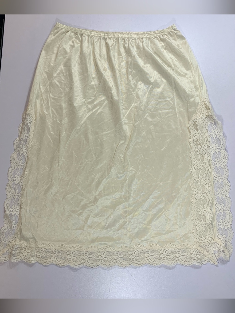 Vintage 70s Kayser Mini Half Slip Champagne Lace Trim Side Slit Made In Canada
